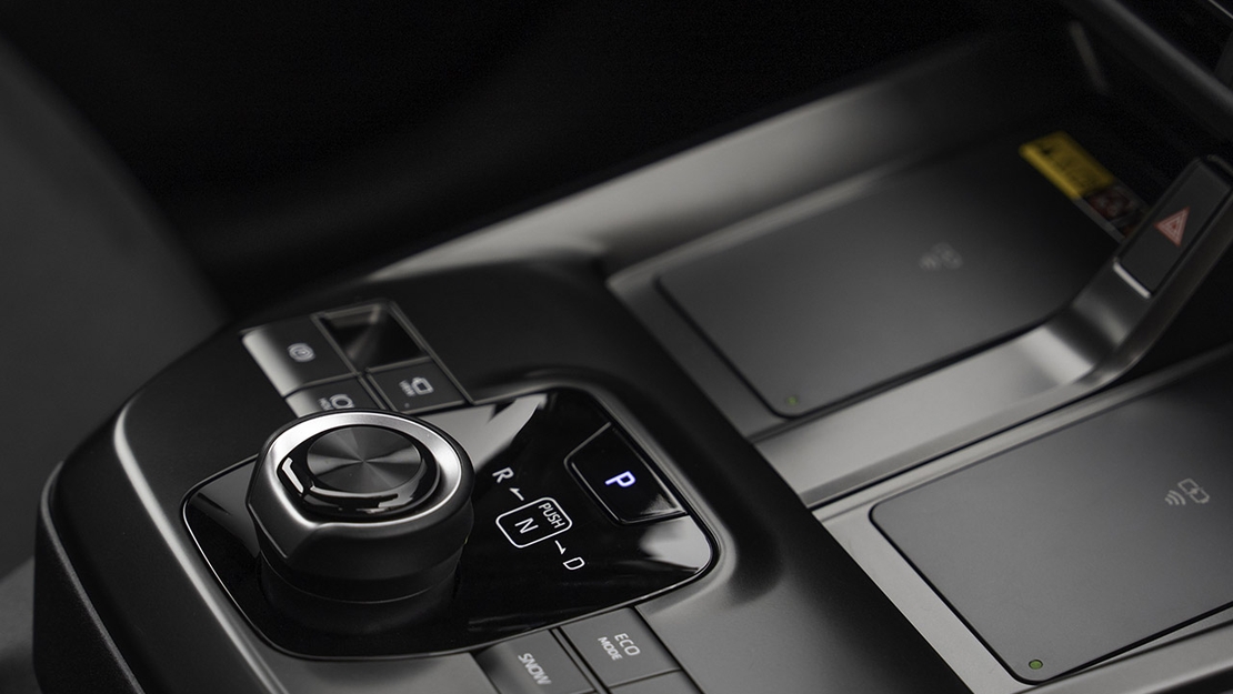 toyota-c-hr-plus-2026-interieur-console