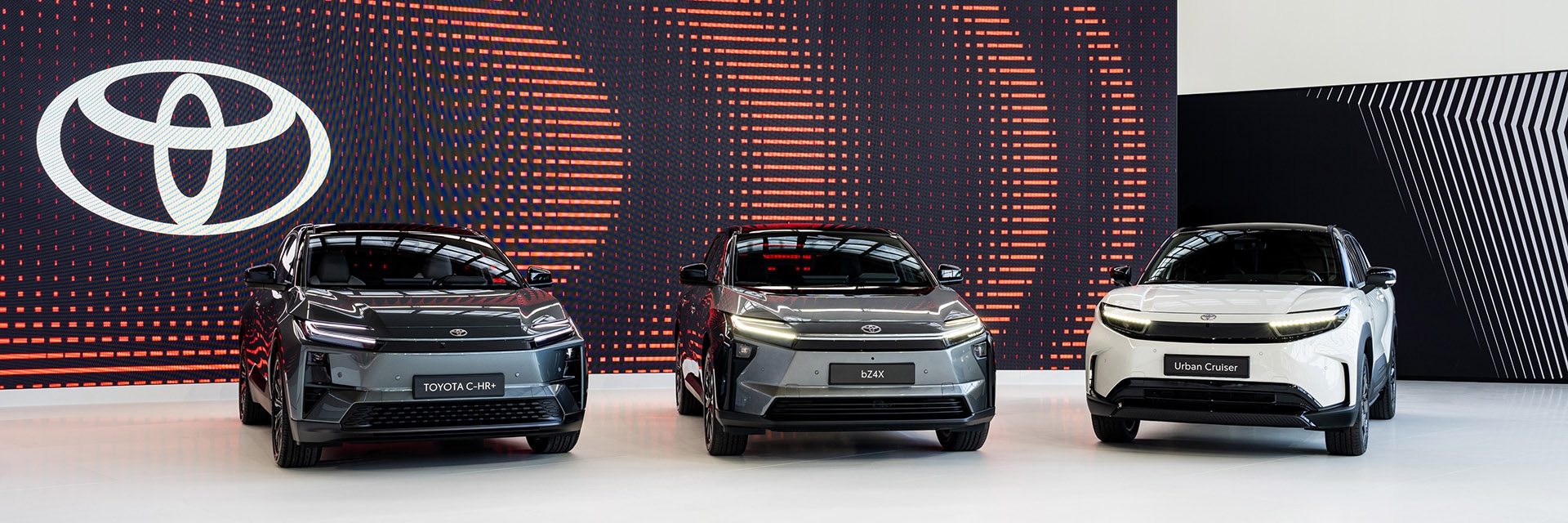 Toyota-Media-Event-2025-stand-Urban-Cruiser-bZ4X-C-HR